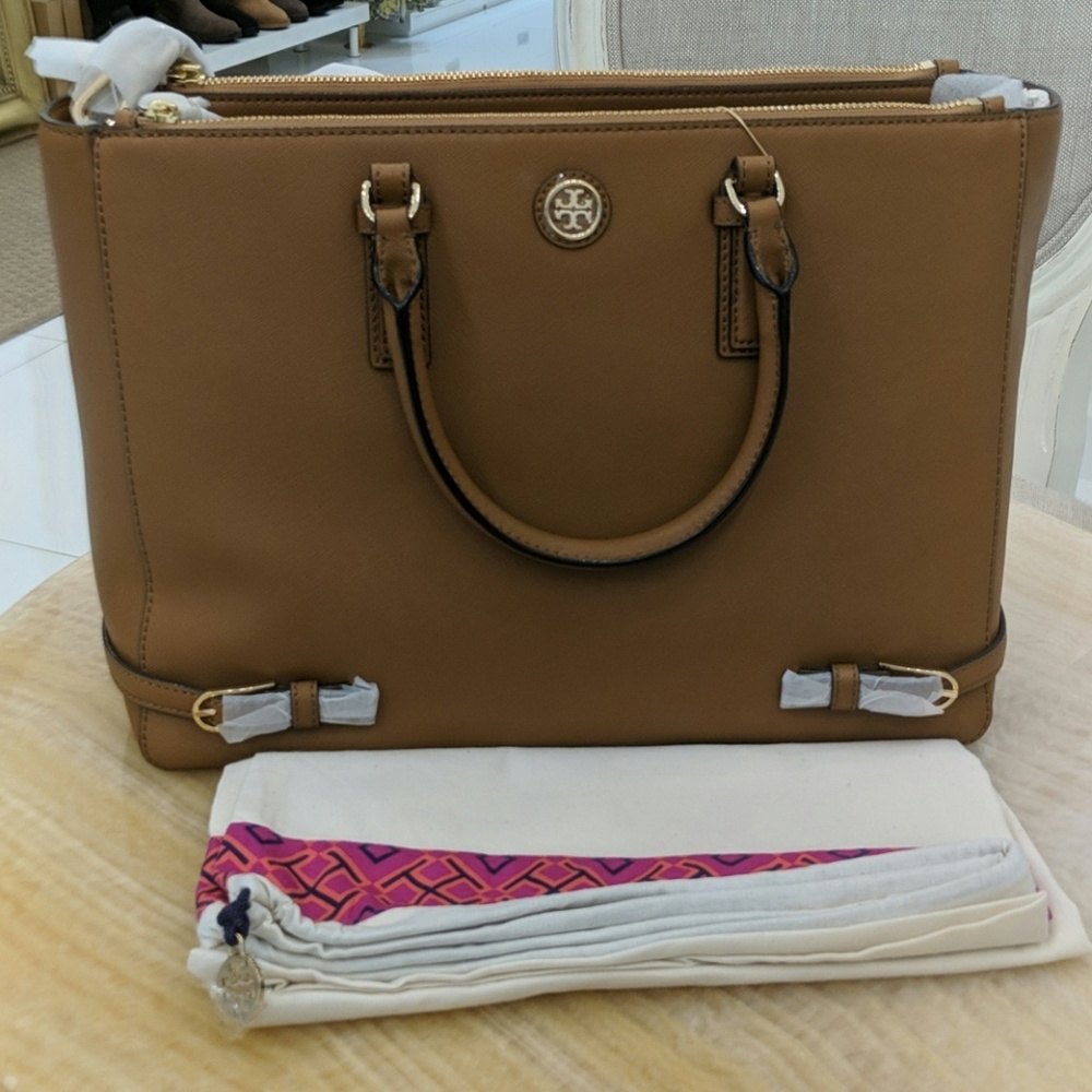 Tory Burch Robinson Multi Tote in Black
